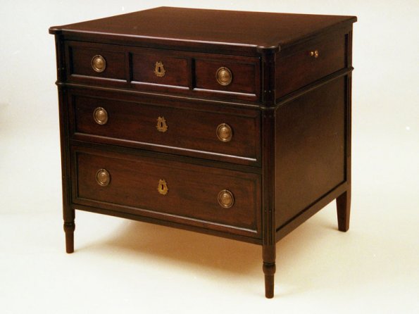 French Chest
