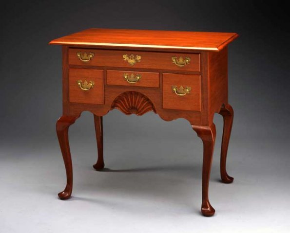 Queen Anne Dressing Table
